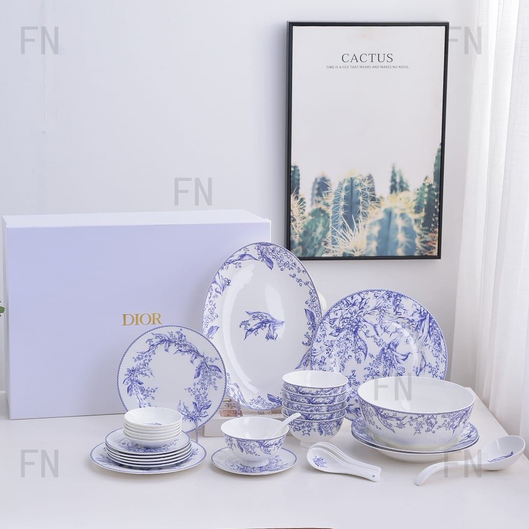 Forest blue Lion- Christian Dior, Dinner set of 32 pieces